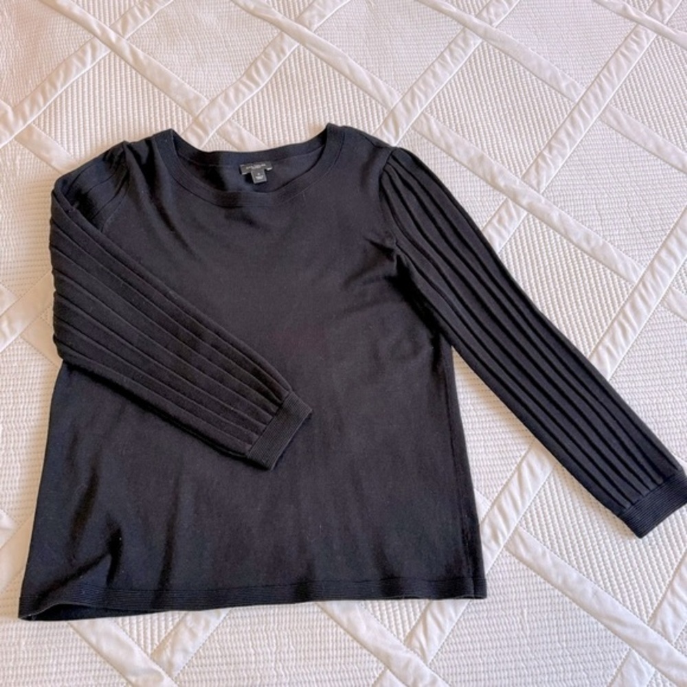 EUC Ann Taylor Factory Black Pleated Puff Sleeve Sweater Size M
